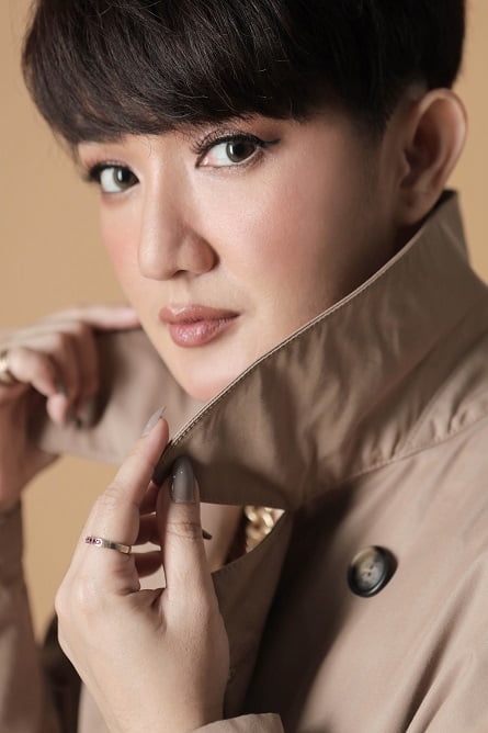 Di Lagu Terbarunya "Singgah" Melly Mono Rubah Cara Bernyanyi 6 Melly Mono Rubah Cara Bernyanyi