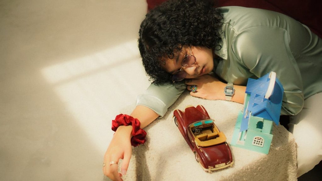 Dendi Nata Rilis Lagu Bahagia Kan Datang, Ajak Pendengar Belajar Bertahan Pada Kesulitan Hidup! 6 Dendi Nata Rilis Lagu Bahagia Kan Datang, Ajak Pendengar Belajar Bertahan Pada Kesulitan Hidup!