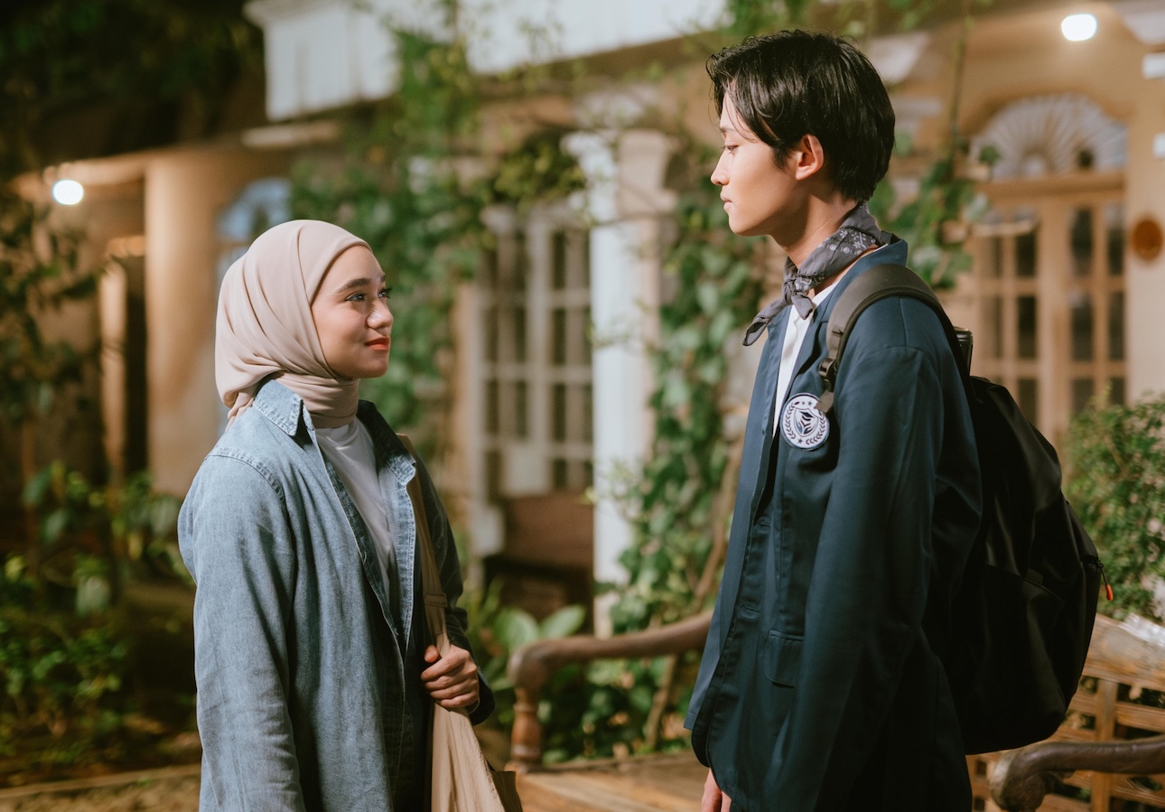 Rizwan Fadilah dan Nabila Taqiyyah Rilis Kolaborasi Spesial Tak Satu Cerita! 6 Rizwan Fadilah dan Nabila Taqiyyah Rilis Kolaborasi Spesial Tak Satu Cerita!